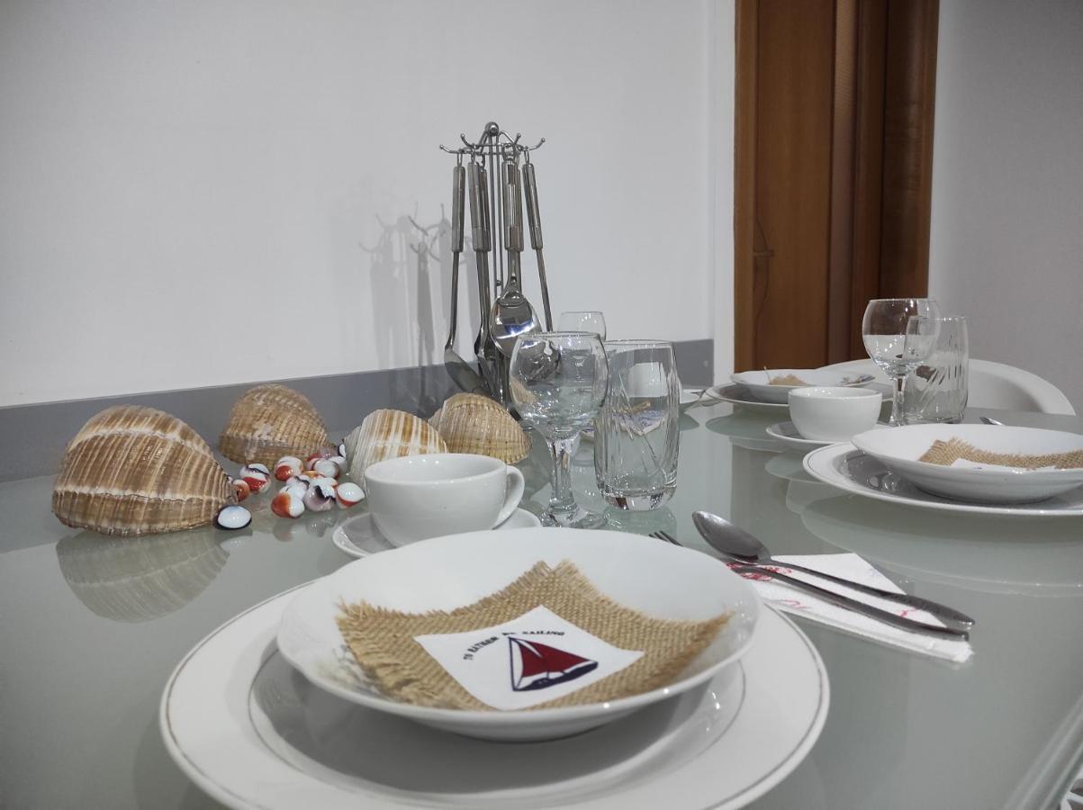 Coastal Retreat - Beach Apartment Vlore Luaran gambar