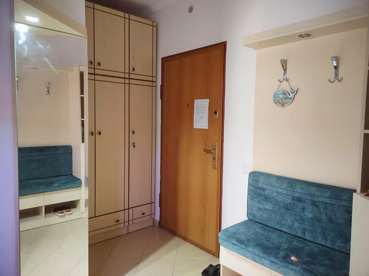 Coastal Retreat - Beach Apartment Vlore Luaran gambar